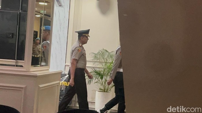 Penyidik Dalami Dugaan Pencucian Uang, Mantan Kapolres Bima Ikut Diperiksa