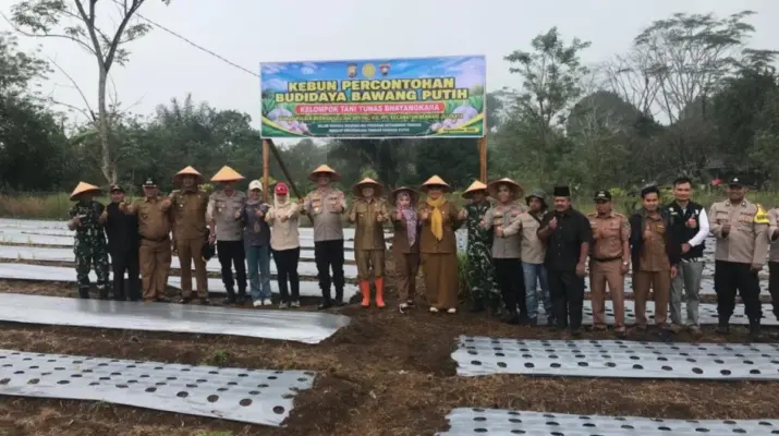 Polres Rejang Lebong Gandeng Kelompok Tani Kembangkan Bawang Putih untuk Perkuat Ketahanan Pangan